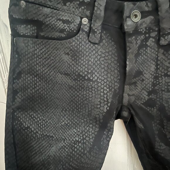 If Six Was Nine Japanese brand Snakeskin Python Oil Wax Printed Knee Shorts - Picture 3 of 4